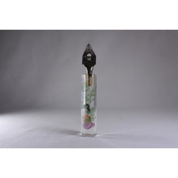 Vintage lucite clear float faux seahorse shells bottle opener tourist souvenir - Picture 8 of 12